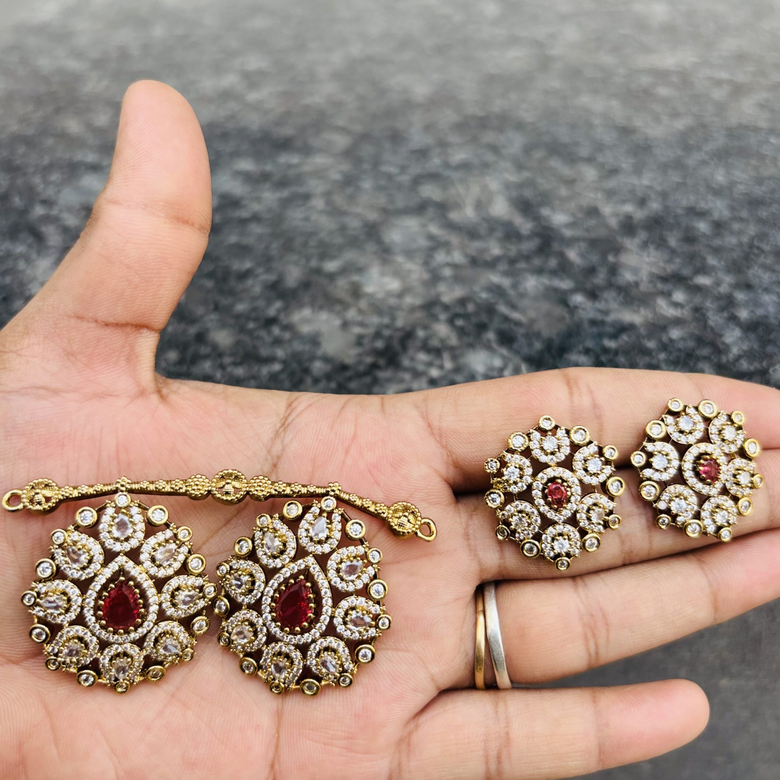 Ad Stone Pink Mangalsutra - Image 2